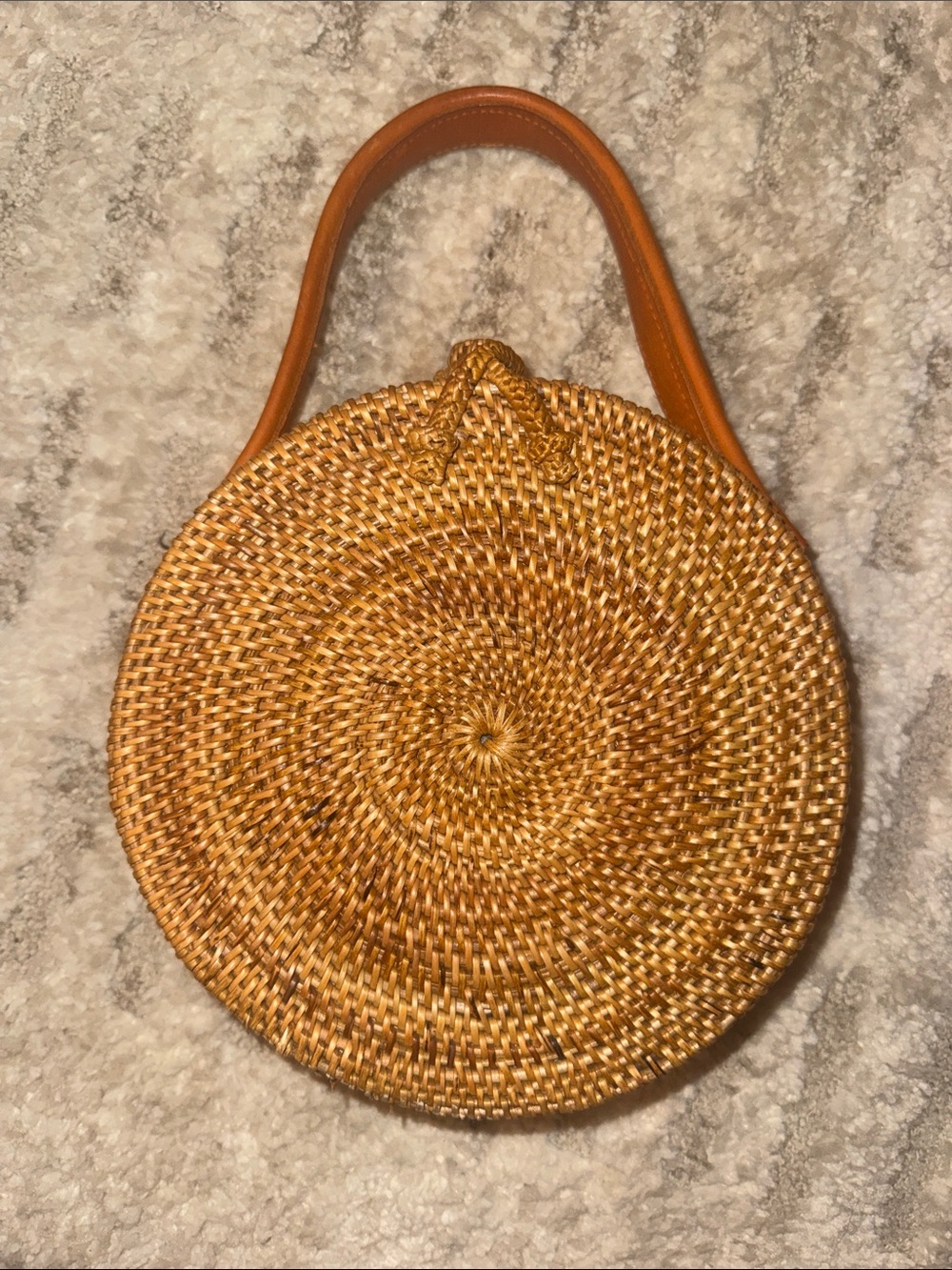 BAMBOO Round Woven Straw Shoulder Bag in Golden Brown with Tan Handle